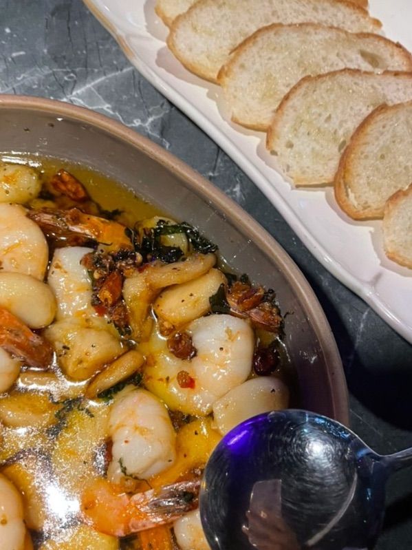 가로수길와인바::뇨끼가 맛잇는 분위기 좋은 와인바 코르바니W
