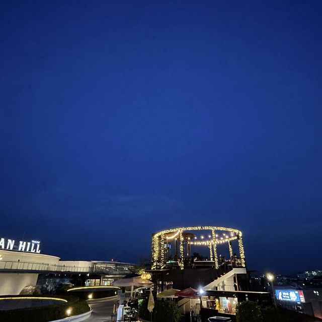 Rooftop ดาดฟ้า เมญ่าเขียงใหม่