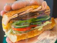 Subway ทองหล่อ