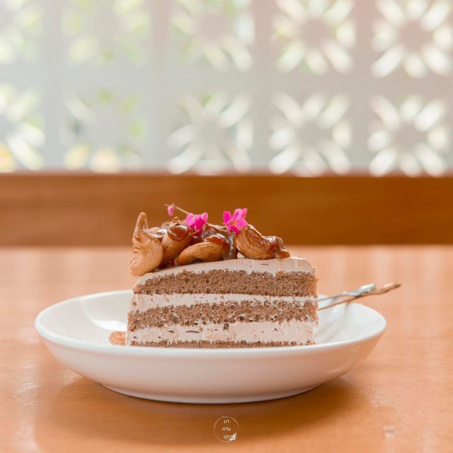 TIM's Cafe (ติ๋ม คาเฟ่) สไตล์มินิมอล 