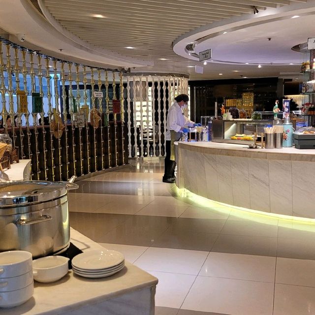 皇家太平洋酒店 ~ 柏景餐廳 ~ 週末自助午餐有乜賣點 🧐 