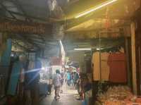 เที่ยวตลาดวังหลัง ซื้อเสื้อผ้ามือสอง ขนมเพียบ