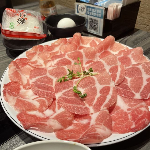 肉量很多！口慾滿足！還有造型動物牛奶鍋！好食多涮涮鍋🍲