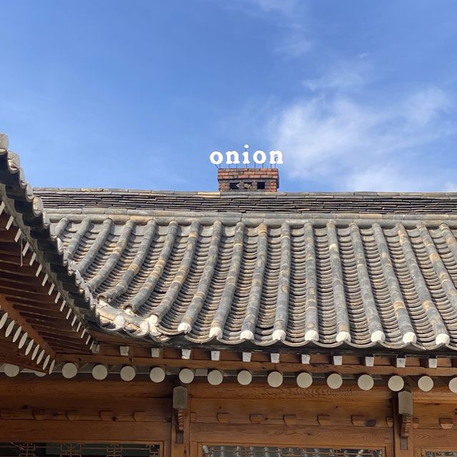 Onion สาขาอันกุก คาเฟ่บ้านไม้สุดฮิตในเกาหลี