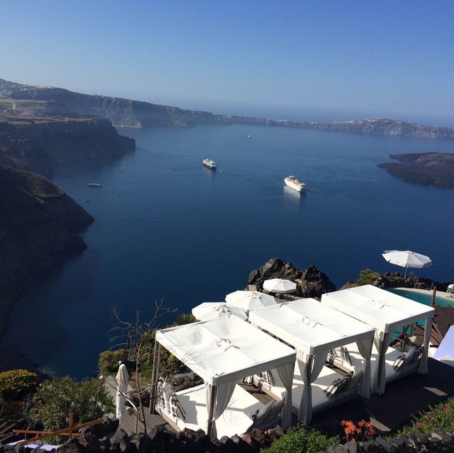 Santorini, the insanely beautiful island! 