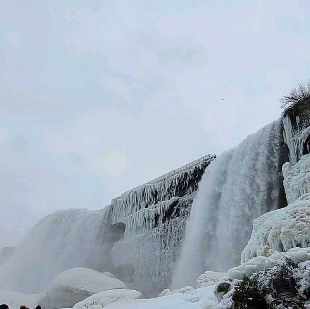 Snowy Niagara 