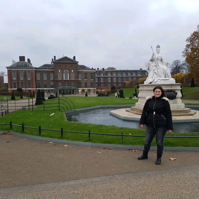 Kensington Palace, Gardens and lake