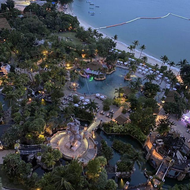 Centara Grand Mirage Beach Resort Pattaya 