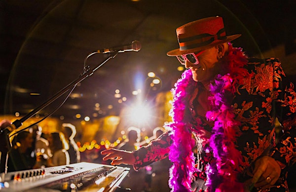 Simply Elton - FRONT STAGE | 115 Bourbon Street