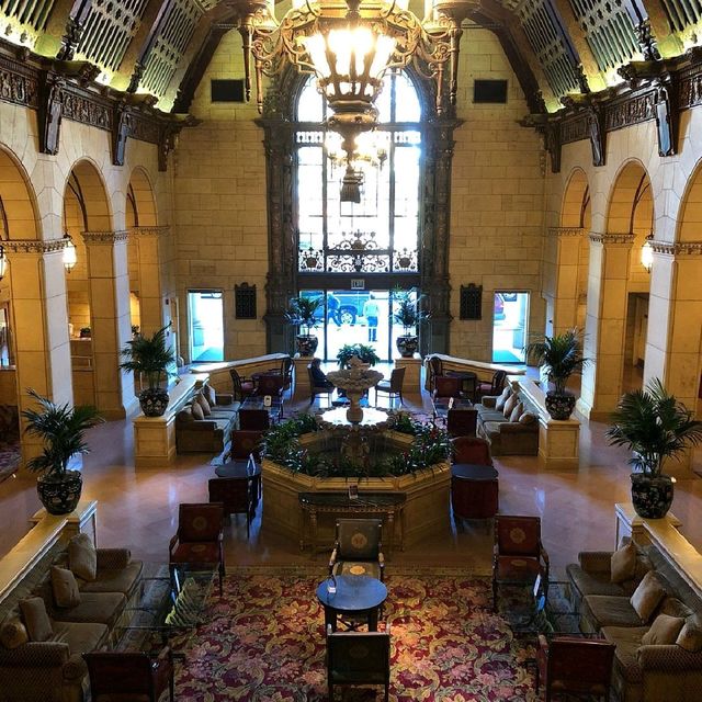 Millennium Biltmore Los Angeles. 