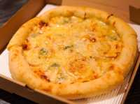 藍芝士pizza!