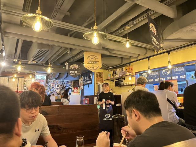 荔枝角趣味拉麵店🍜不一樣的湯底