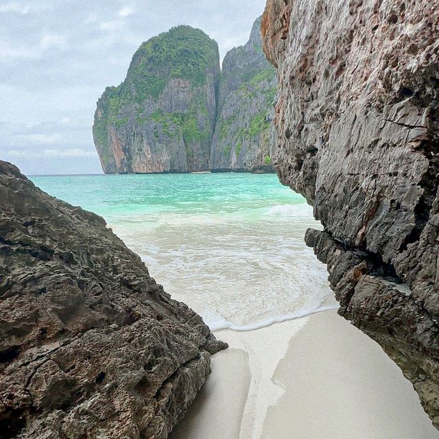 อ่าวมาหยา - ท้องทะเลสวยแห่งอันดามัน