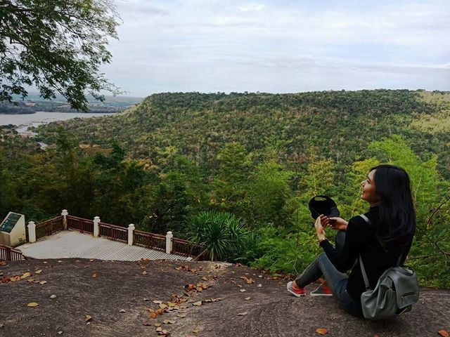 ผาหมอกมิวาย@ร้อยเอ็ด ⛰️
