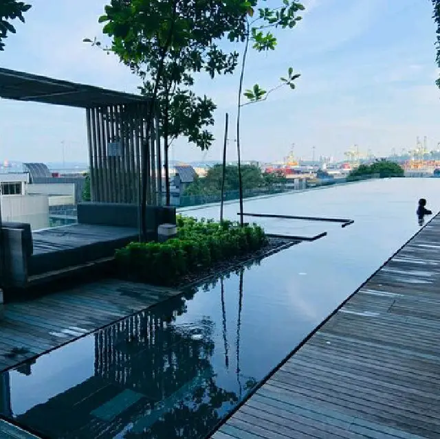 Great Classy Short Retreat at Oakwood!