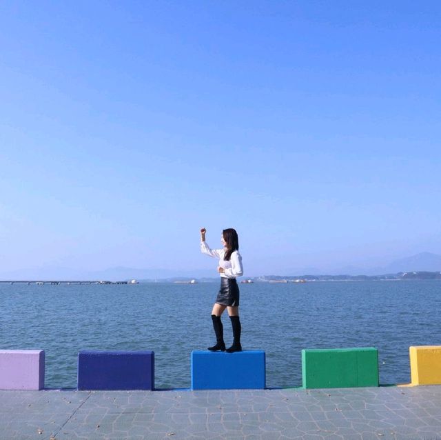 남해핫플 포토존 '무지개해안도로'