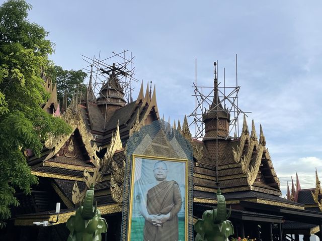 ฝึกจิตนั่งสมาธิที่วัดสังฆทานกันค่ะ