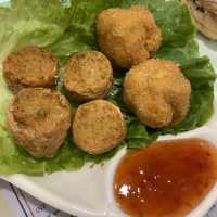九龍城泰國餐館的港式下午茶