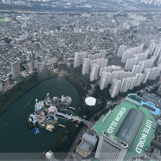【韓国/ソウル】夜景がと夕陽が綺麗なロッテワールドタワー(ソウルスカイ)