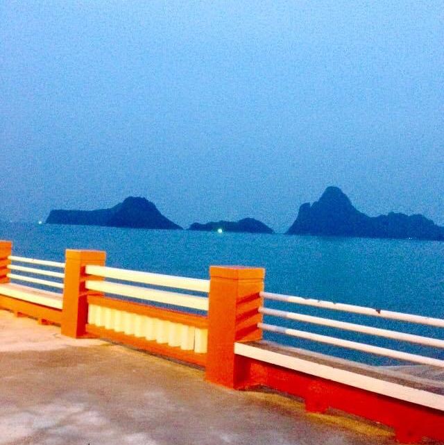 สะพานสราญวิถี