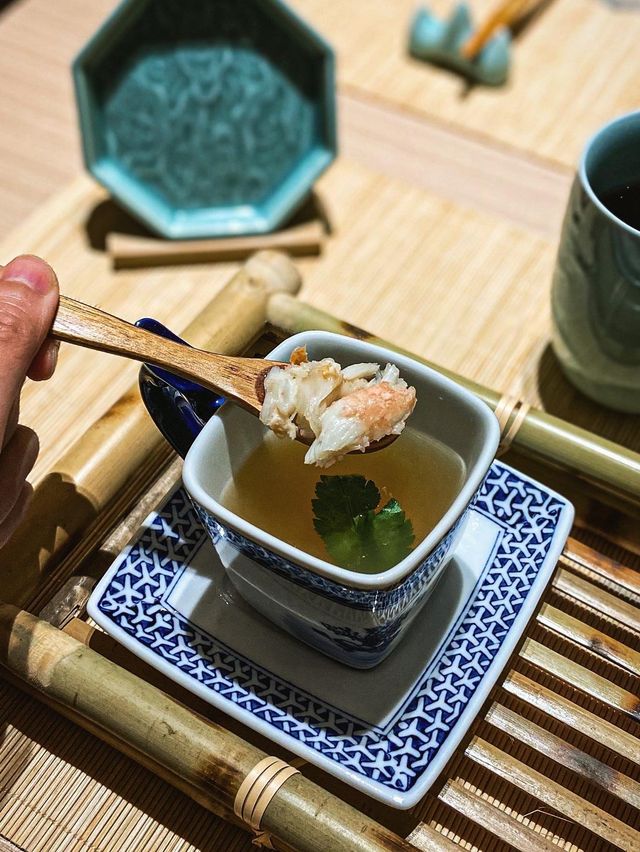 山YAMA｜和式木系環境舒適恬靜 🪵 蟹迷不能錯過的蟹主題Omakase