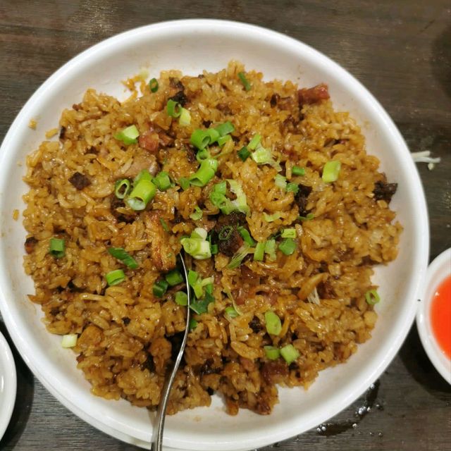 九龍城輝哥火鍋海鮮，鮮美時令美食！