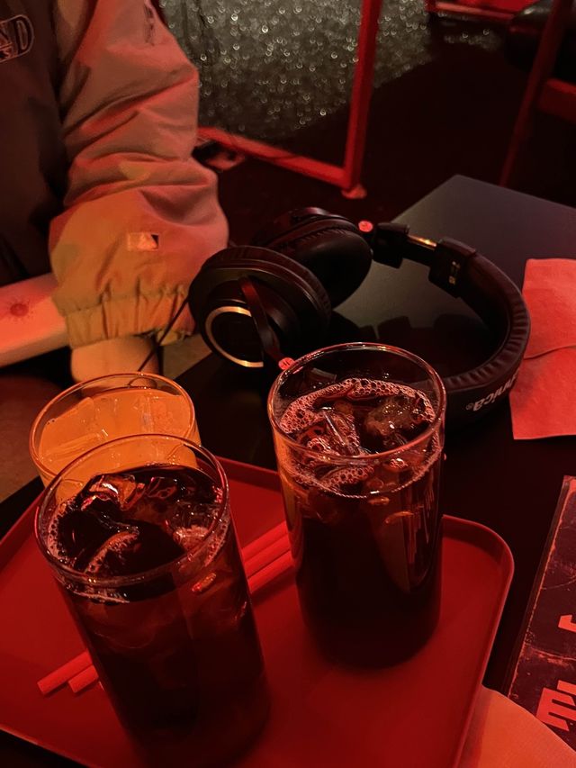 💿직접 LP판을 골라 들을 수 있는 LP카페🎧