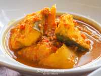 บ้านคุณหญิง (Chez Khun Ying) บ่อผุด