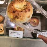 mikiki對面有貝果專門店「玖拾烘焙」