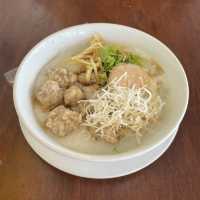Review ปาท่องโก๋ ราวินทรา เจ้าดังในพัทยา