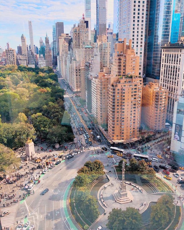 Located in the east of New York, the Mandarin Oriental hotel overlooks the Hudson River and Central Park. ✨