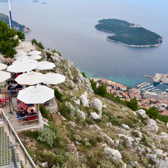 克羅地亞DUBROVNIK ～坐纜車看醉人美景