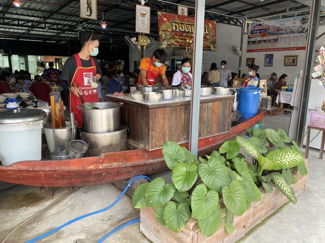 Noodles Boat .เจ๊พร ป.ประทีป