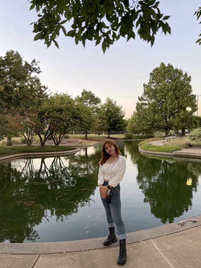 Bricktown River Walk Park 🌲 오클라호마 피크닉