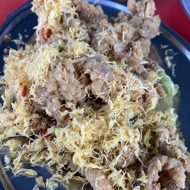 Fresh and delicious seafood Pasir Penambang