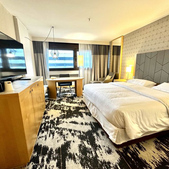 SUITE DREAMS - Sheraton Frankfurt Airport