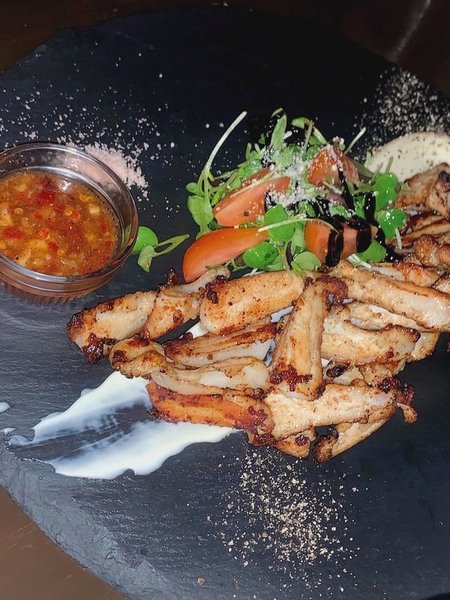 맛있는 요리와 멋있는 분위기 