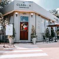The Classica Cafe&Tea Room