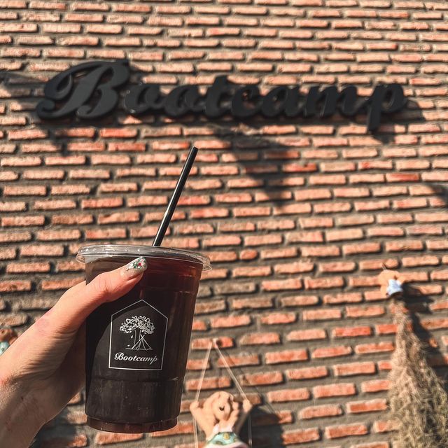 Bootcamp Cafe 