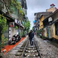 Hanoi Train rail track cafe