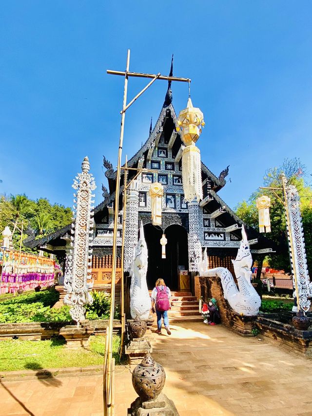 ถ่ายรูปวิหารเก่าแก่ | วัดโลกโมฬี | เชียงใหม่