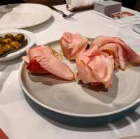 六本木ヒルズ横にオープン❗️大人のファミレスこと【ステーキハウスEntrecote】