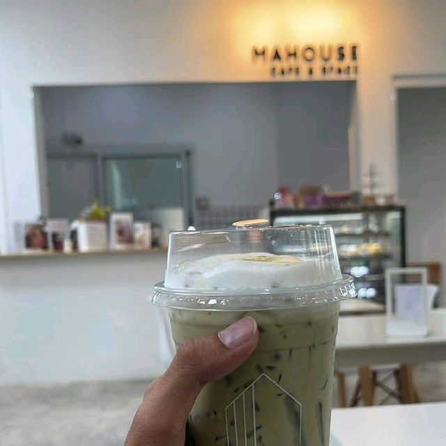 Mahouse​ cafe & space, 🥧🧁