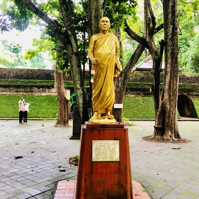 วัดอุโมงค์ สวยพุทธธรรม วัดเก่าแก่ของเชียงใหม่ 