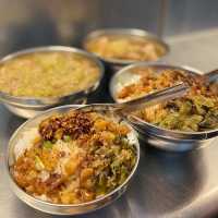 ［新竹/北區］柳家肉燥飯｜新竹城隍廟排隊名店 白菜滷很大碗又便宜୧꒰*´꒳`*꒱૭✧ 