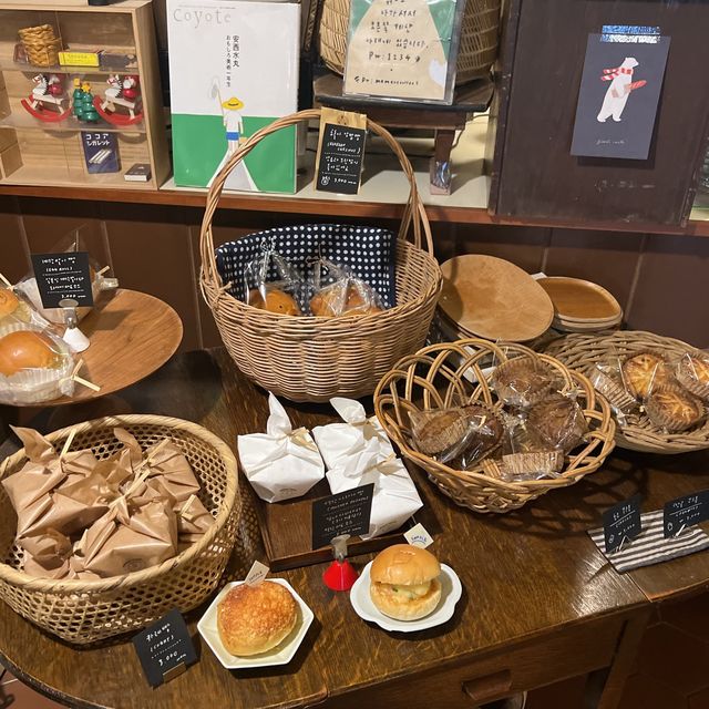 韓国/ソウル【弘大】日本風の喫茶店のような雰囲気が落ち着く🧡カフェ
