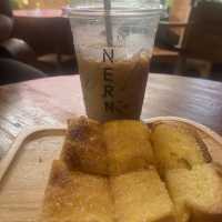 เนินกาแฟที่เชียงราย  ร้านเล็กๆในเมืองเชียงราย