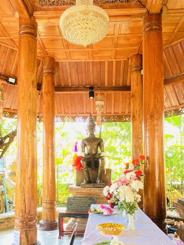 ขอพรพระนางเจ้าจิรประภามหาเทวี |วัดโลกโมฬีเชียงใหม่