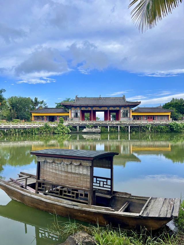 One of the best temples in Hainan💚