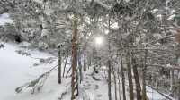 Climbed to the summit of Mount Ryoukou in Japan, one of the 100 famous mountains, during the severe winter season.